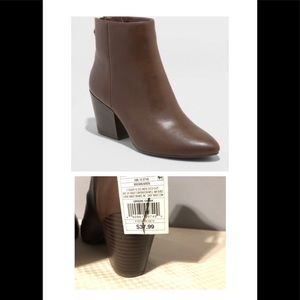A New Day Brown/Bren Ankle Boots
